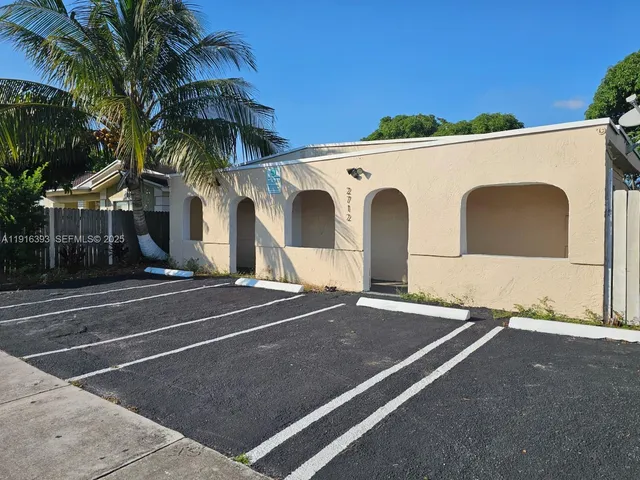 $449,999 | 2712 Northwest 14th Street, Fort Lauderdale, FL 33311