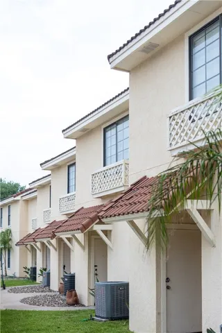 $1,750 | 14130 East Cabana Street, Unit 1B, Corpus Christi, TX 78418