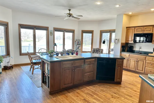 $399,900 | 112 Lonergan Lane, Jacksonville, IL 62650