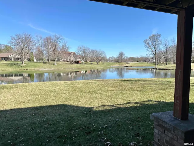 $399,900 | 112 Lonergan Lane, Jacksonville, IL 62650