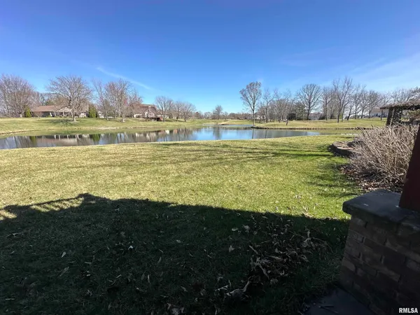 $399,900 | 112 Lonergan Lane, Jacksonville, IL 62650