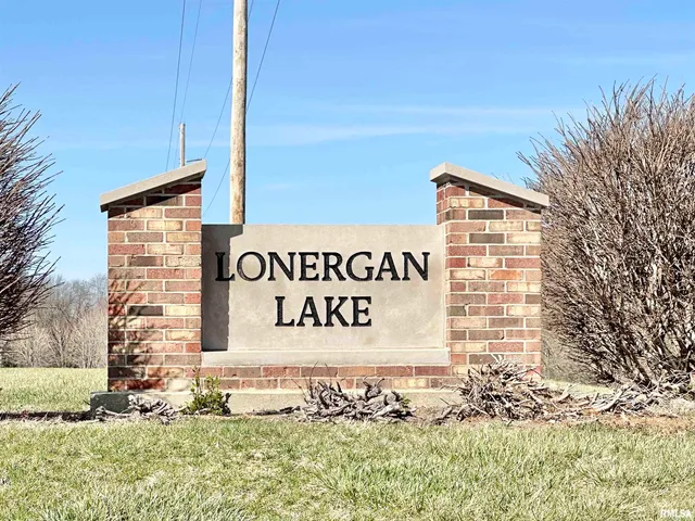 $399,900 | 112 Lonergan Lane, Jacksonville, IL 62650