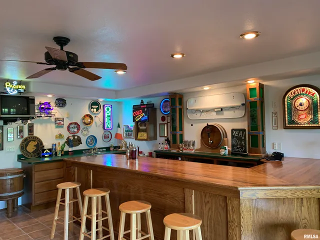 $399,900 | 112 Lonergan Lane, Jacksonville, IL 62650