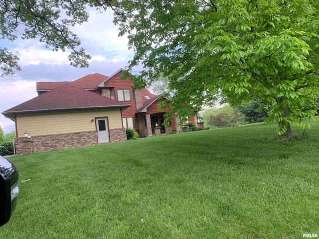 $399,900 | 112 Lonergan Lane, Jacksonville, IL 62650