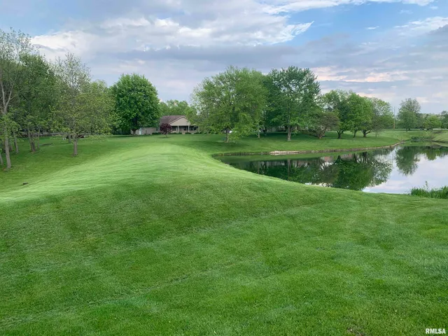 $399,900 | 112 Lonergan Lane, Jacksonville, IL 62650