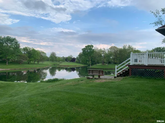 $399,900 | 112 Lonergan Lane, Jacksonville, IL 62650