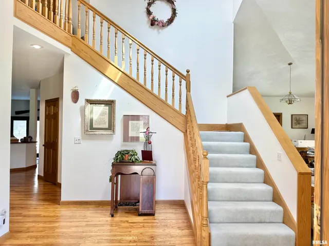 $399,900 | 112 Lonergan Lane, Jacksonville, IL 62650