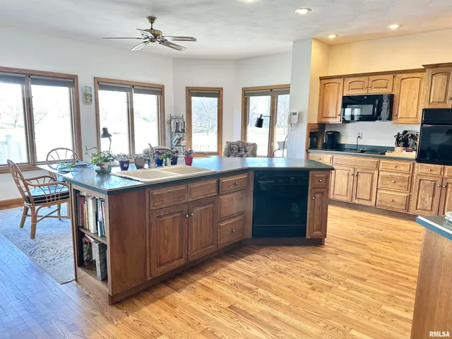 $399,900 | 112 Lonergan Lane, Jacksonville, IL 62650