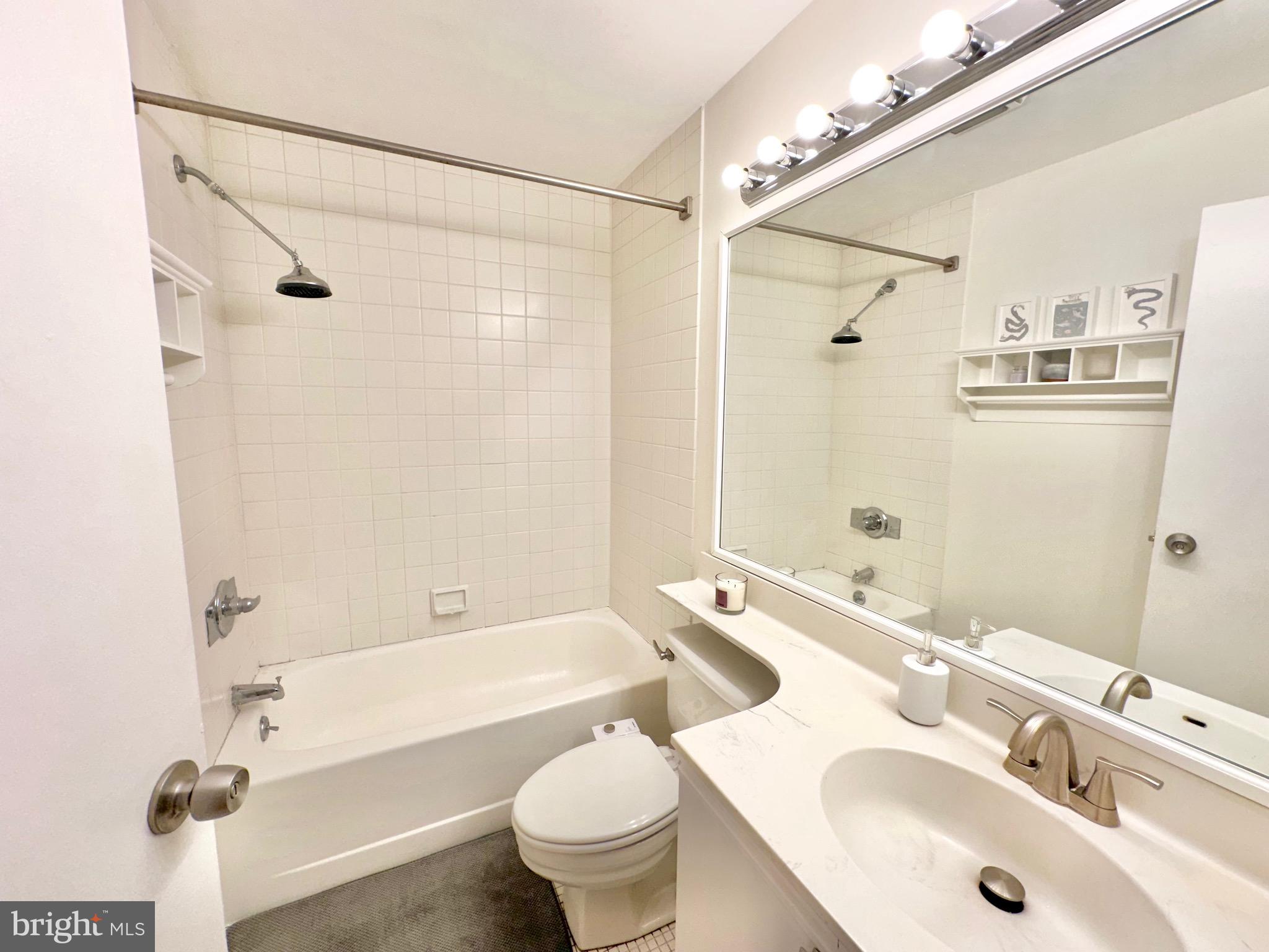 1601 Spring Garden Street, Unit M108 Philadelphia, PA 19130 - Photo 15 of 32