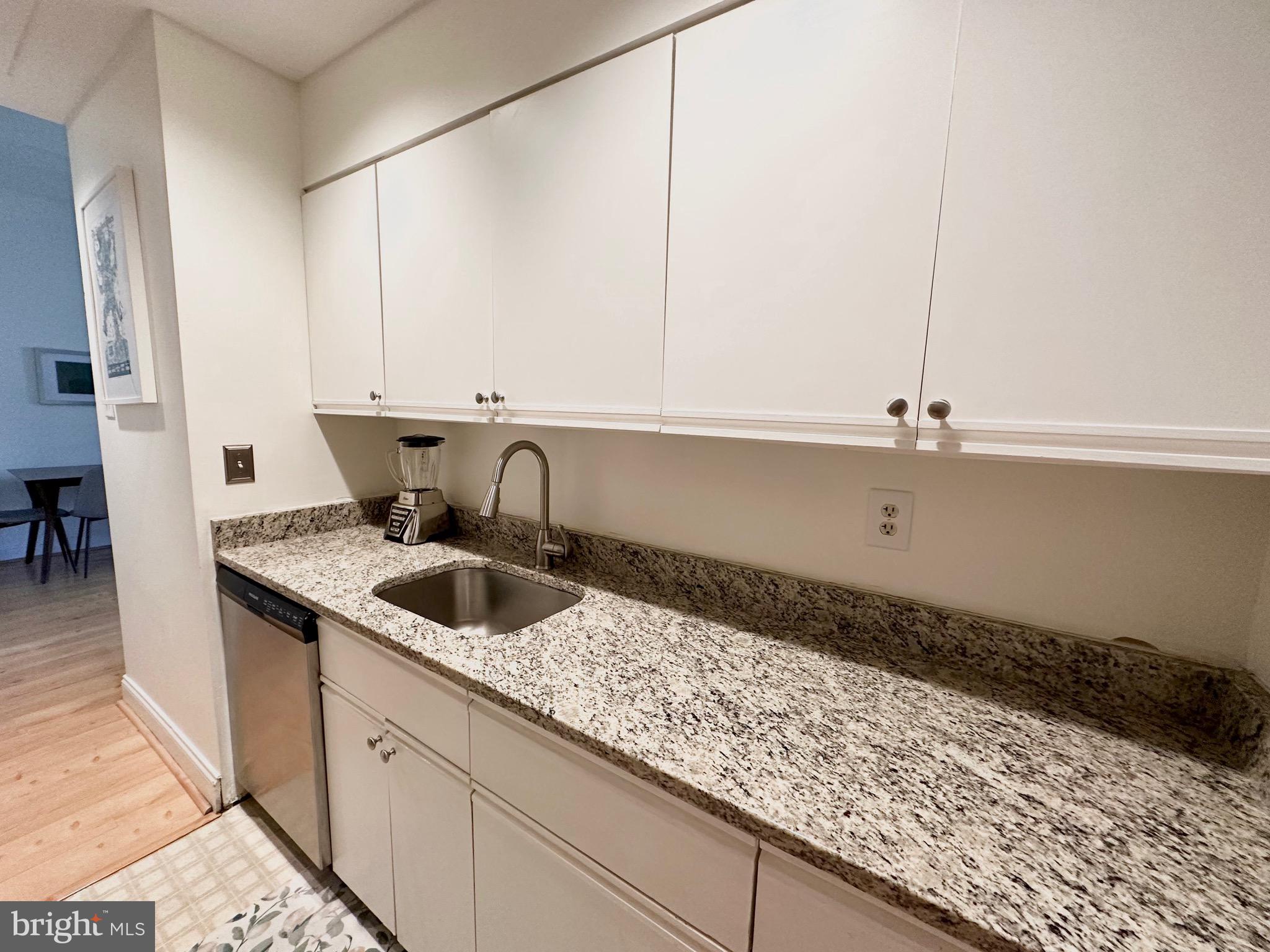 1601 Spring Garden Street, Unit M108 Philadelphia, PA 19130 - Photo 20 of 32