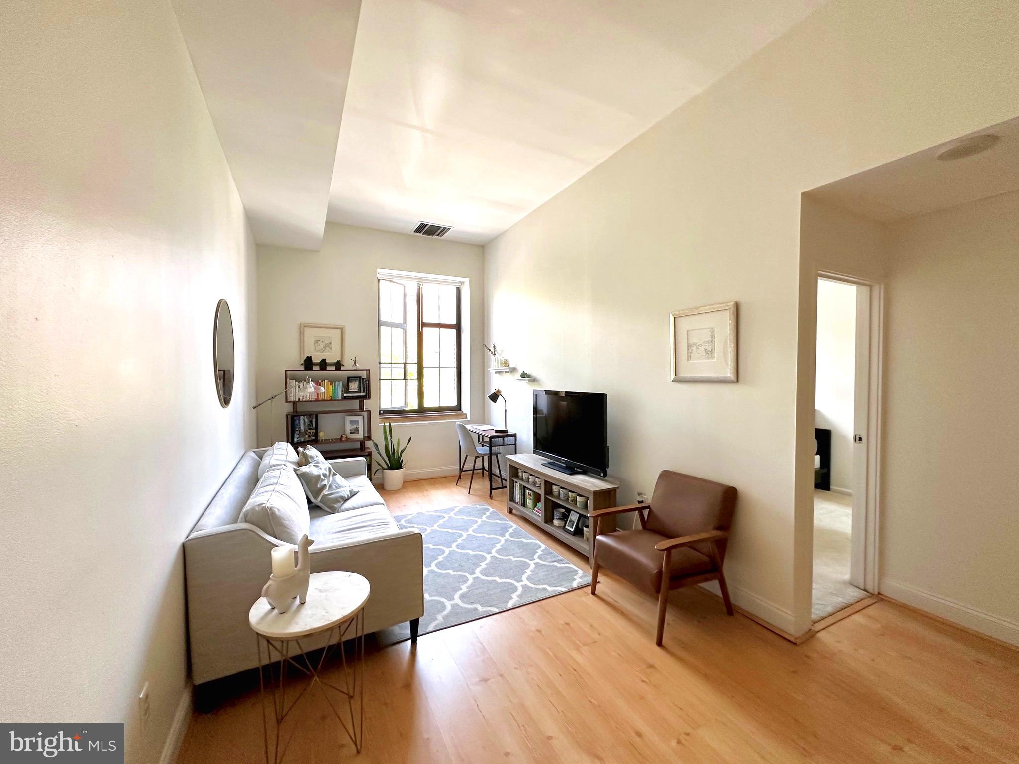 1601 Spring Garden Street, Unit M108 Philadelphia, PA 19130 - Photo 7 of 32