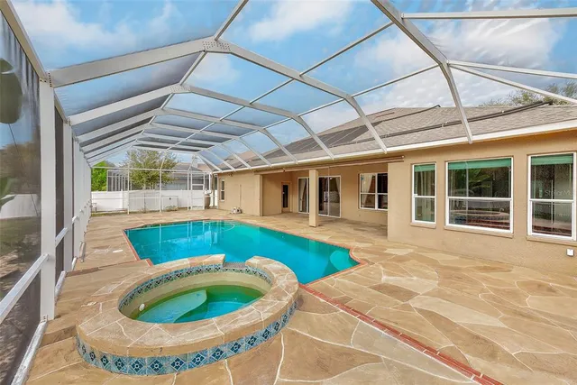 $880,000 | 5516 Garden Arbor Drive, Lutz, FL 33558
