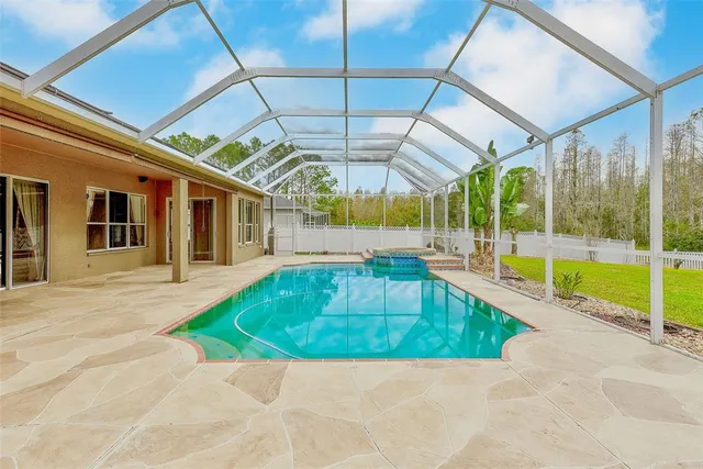 $880,000 | 5516 Garden Arbor Drive, Lutz, FL 33558