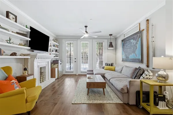 $350,000 | 1020 Texas Street, Unit 3100, Fort Worth, TX 76102
