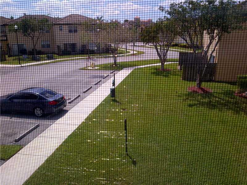 1570 Northeast 33rd Road, Unit 201 Homestead, FL 33033 - Photo 7 of 32 View