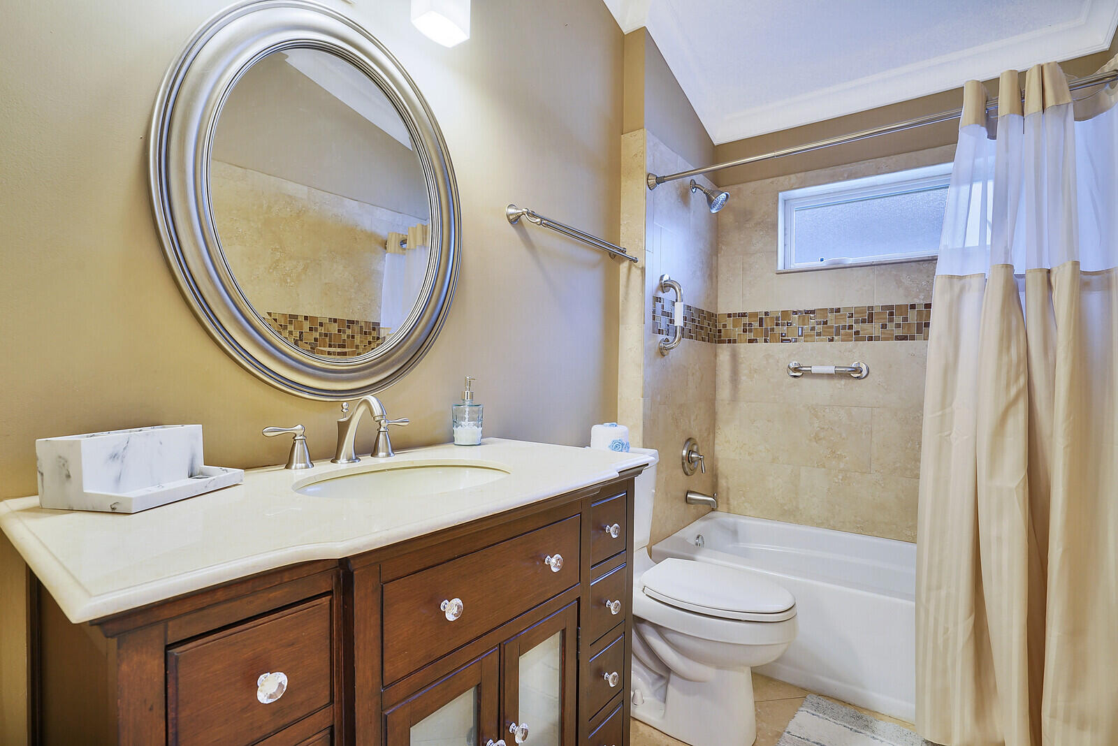2208 Soundings Court Greenacres, FL 33413 - Photo 25 of 32 Guest Bathroom