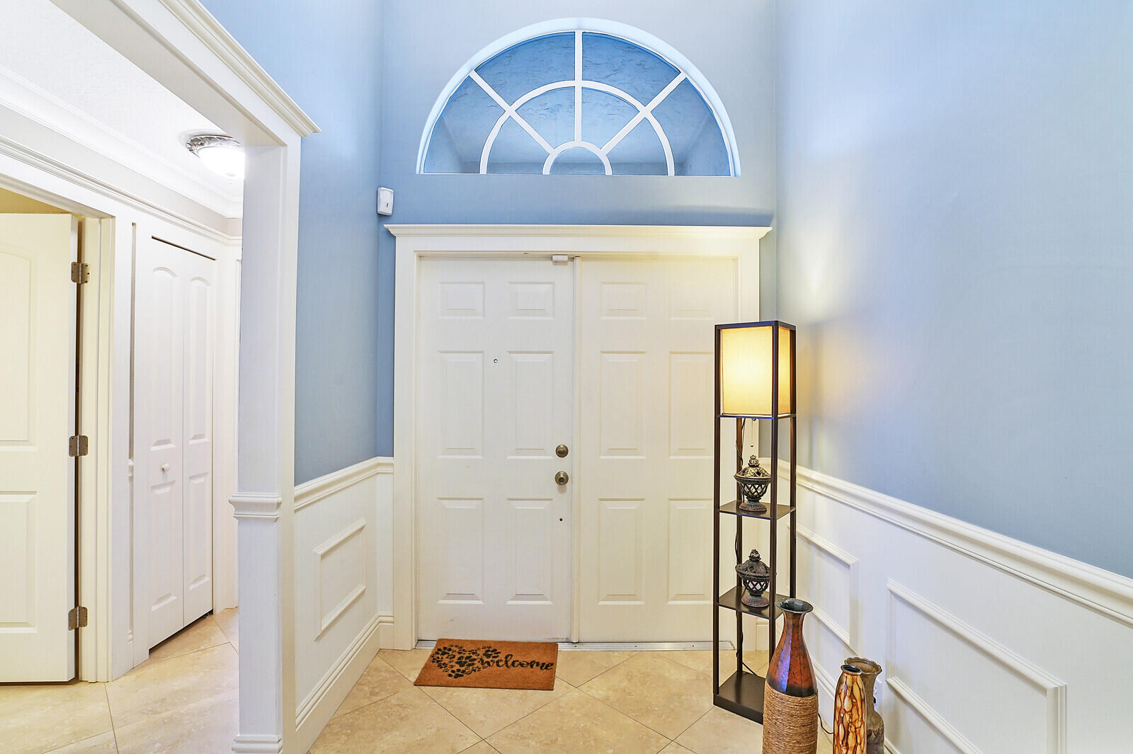 2208 Soundings Court Greenacres, FL 33413 - Photo 4 of 32 Hallway