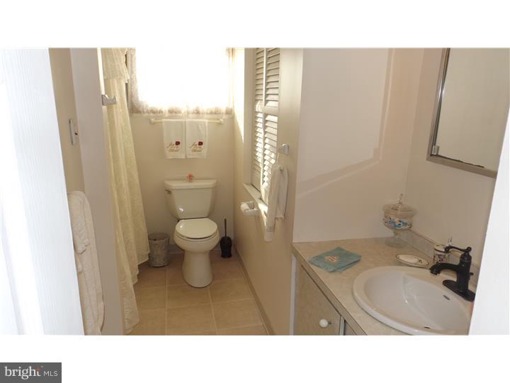 1566 Deer Run Road Warminster, PA 18974 - Photo 18 of 19 Gallery Image 18