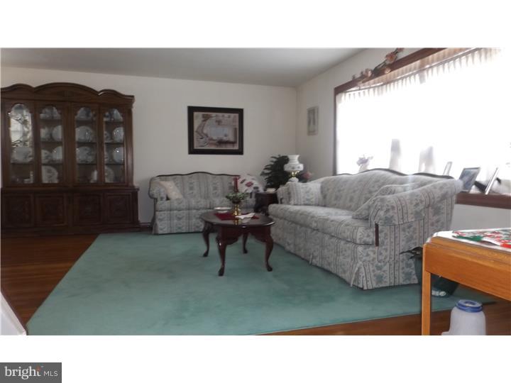 1566 Deer Run Road Warminster, PA 18974 - Photo 3 of 19 Gallery Image 3