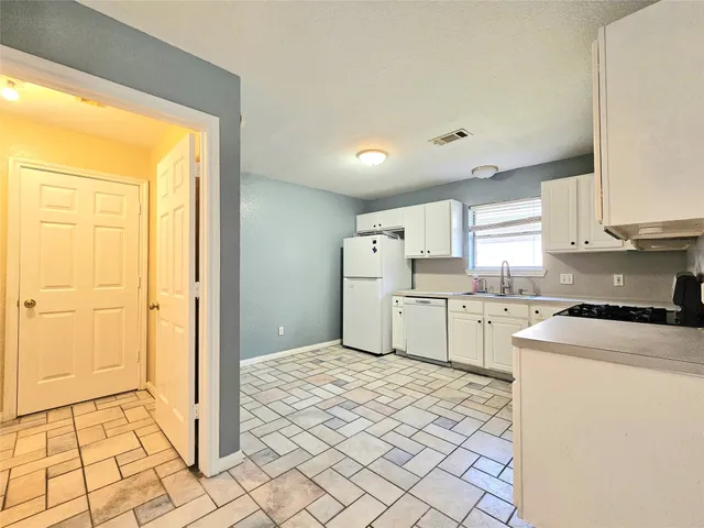 $1,950 | 20170 Southern Colony Court, Katy, TX 77449