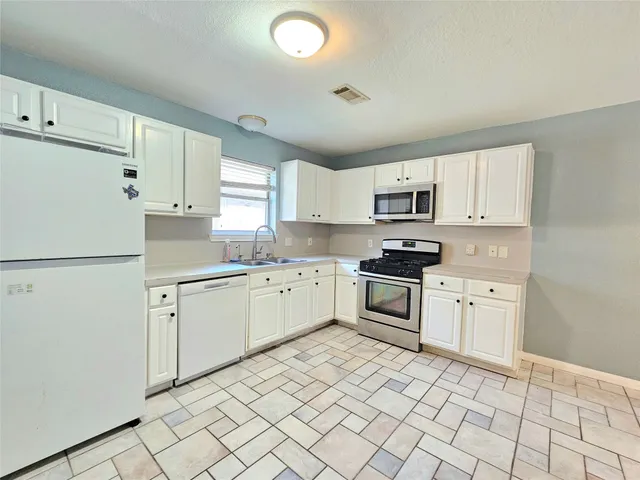 $1,950 | 20170 Southern Colony Court, Katy, TX 77449