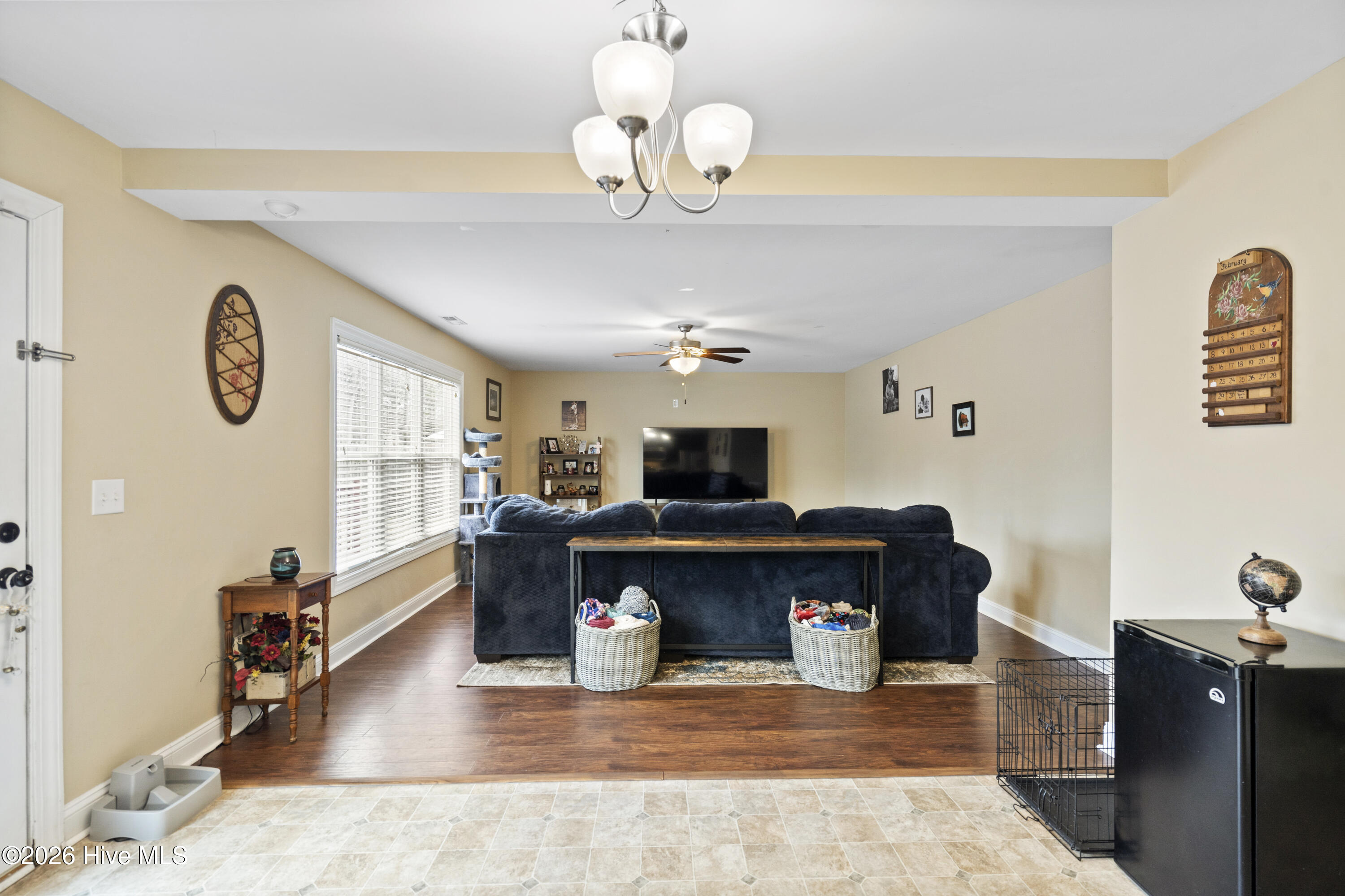 140 Pine Cove Road New Bern, NC 28562 - Photo 19 of 49 Looking into Living Room