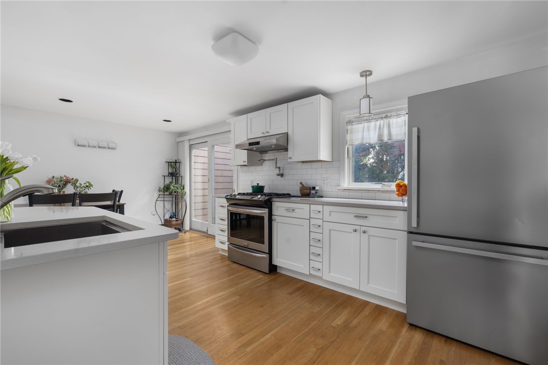 87 Frontier Road Warwick, RI 02889 - Photo 14 of 50