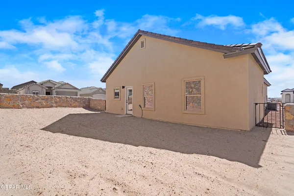a view of backyard of house
