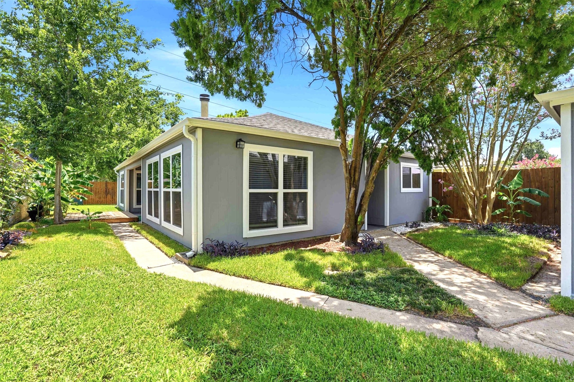 16007 Ridgegreen Drive Houston, TX 77082 - Photo 4 of 29