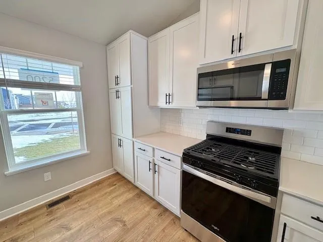 $484,990 | 5200 Mustang Drive, Woodbury, MN 55129