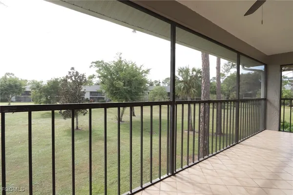 $1,899 | 1208 Commonwealth Circle, Unit J206, Naples, FL 34116