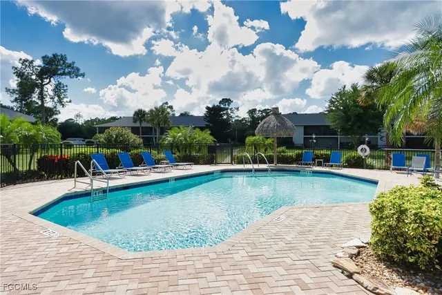 $1,999 | 1208 Commonwealth Circle, Unit J206, Naples, FL 34116