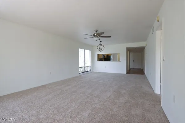 $1,899 | 1208 Commonwealth Circle, Unit J206, Naples, FL 34116