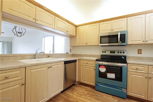 $1,899 | 1208 Commonwealth Circle, Unit J206, Naples, FL 34116