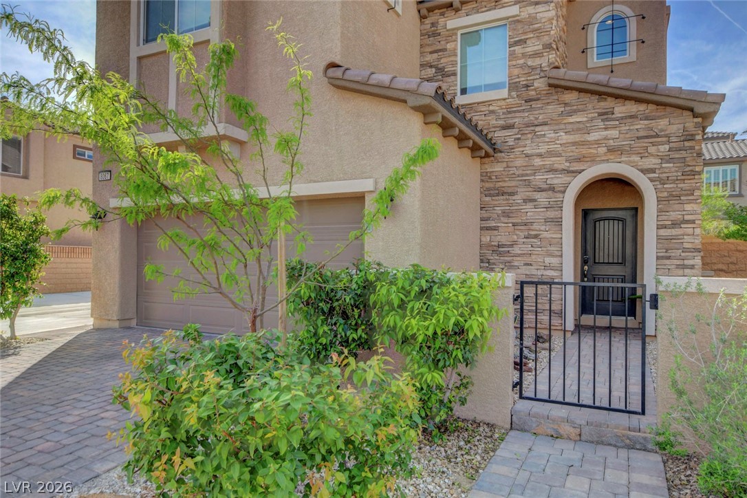 8067 Tank Loop Street Las Vegas, NV 89166 - Photo 4 of 99