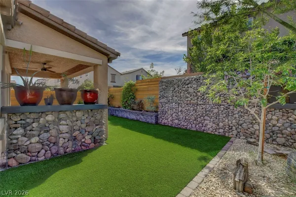 $2,800 | 8067 Tank Loop Street, Las Vegas, NV 89166