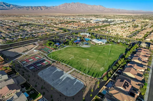 $2,800 | 8067 Tank Loop Street, Las Vegas, NV 89166