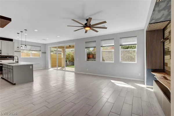 $2,800 | 8067 Tank Loop Street, Las Vegas, NV 89166