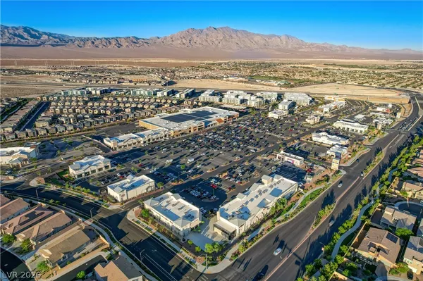 $2,800 | 8067 Tank Loop Street, Las Vegas, NV 89166