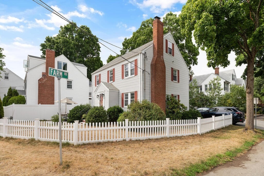 66 Channing Road, Unit 66 Belmont, MA 02478 - Photo 3 of 25