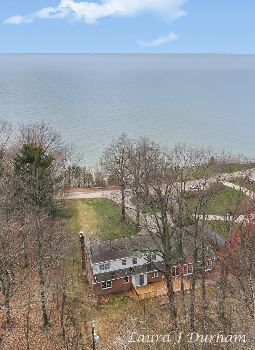2805 Lakeshore Drive Fennville, MI 49408 - Photo 4 of 44 LJDLJDedit LJDDJI_0074