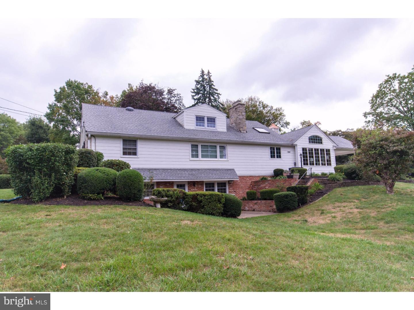 2390 High Road Huntingdon Valley, PA 19006 - Photo 3 of 24