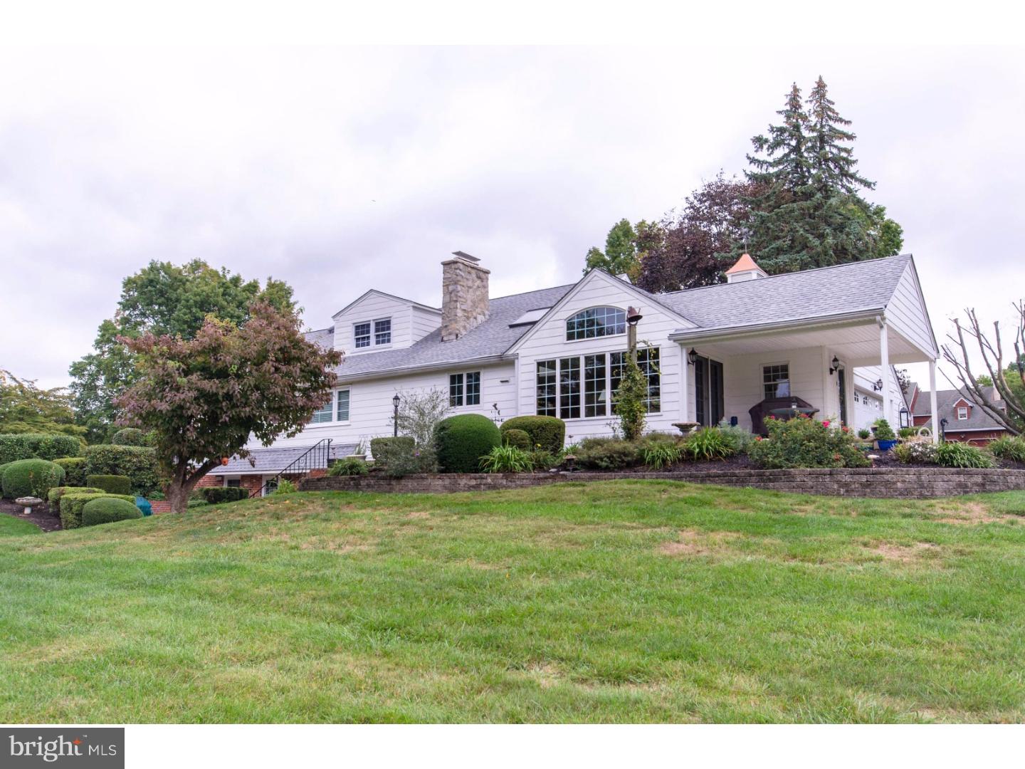 2390 High Road Huntingdon Valley, PA 19006 - Photo 4 of 24