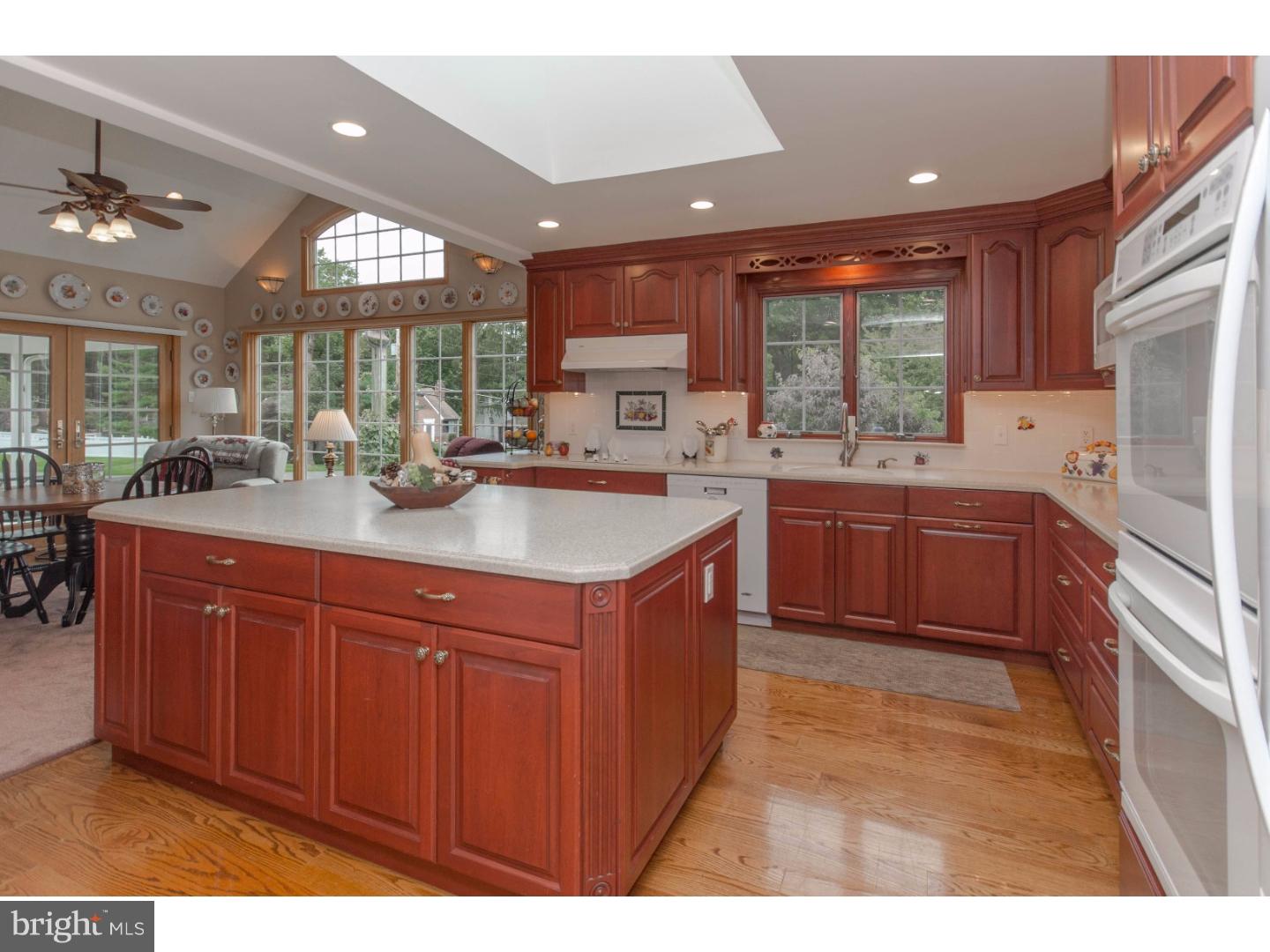 2390 High Road Huntingdon Valley, PA 19006 - Photo 9 of 24