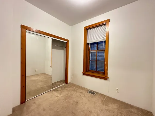 $1,850 | 1435 North Bosworth Avenue, Unit 1R, Chicago, IL 60642