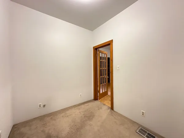 $1,850 | 1435 North Bosworth Avenue, Unit 1R, Chicago, IL 60642