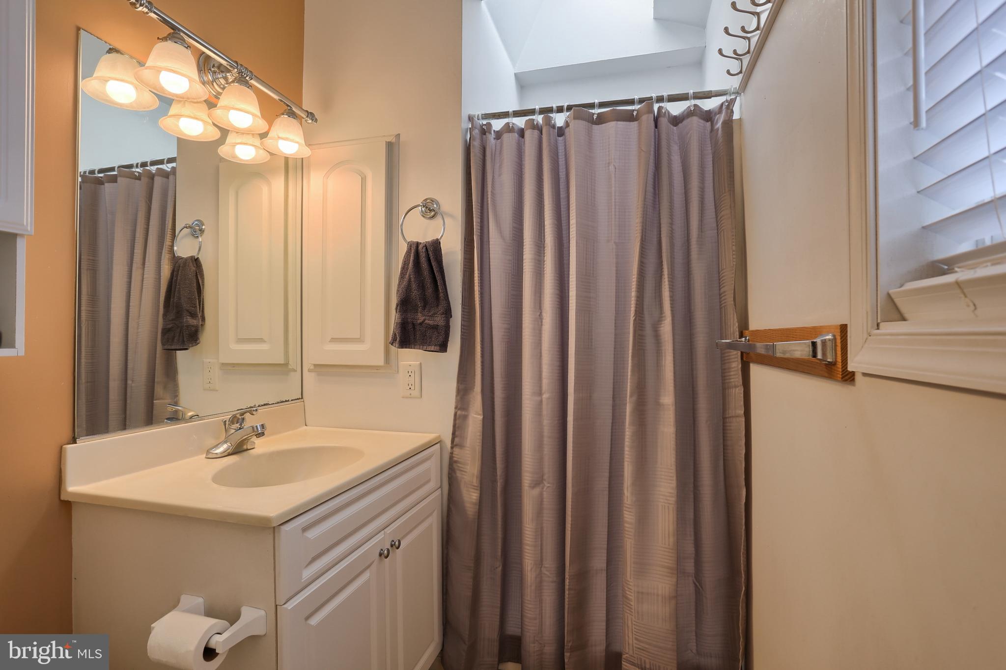 975 Weavertown Road Lebanon, PA 17046 - Photo 18 of 27 Gallery Image 18