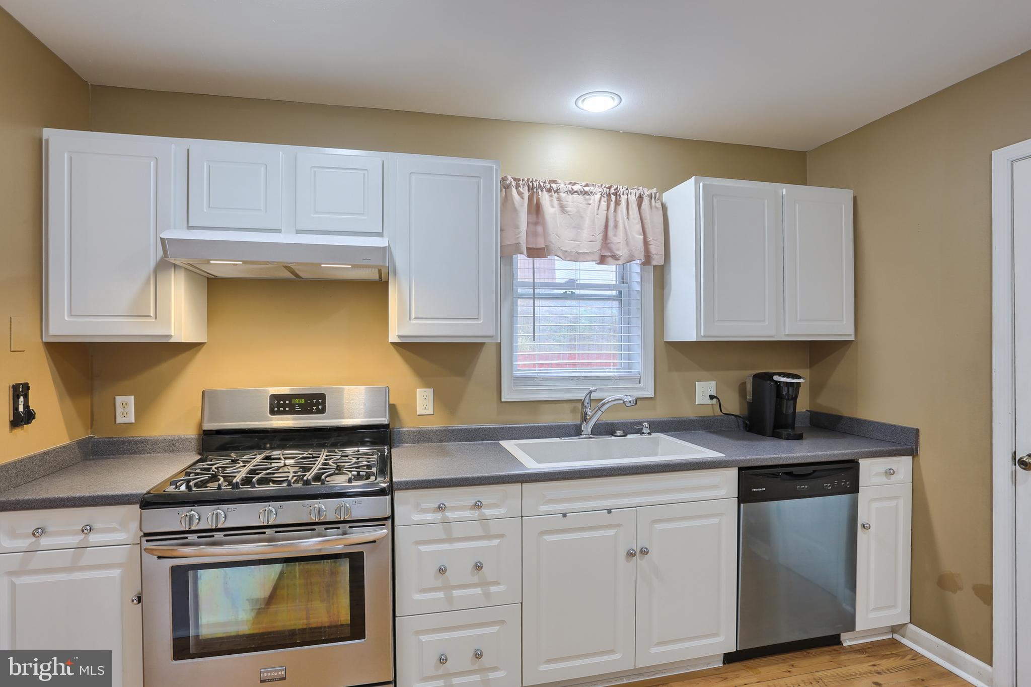 975 Weavertown Road Lebanon, PA 17046 - Photo 9 of 27 Gallery Image 9