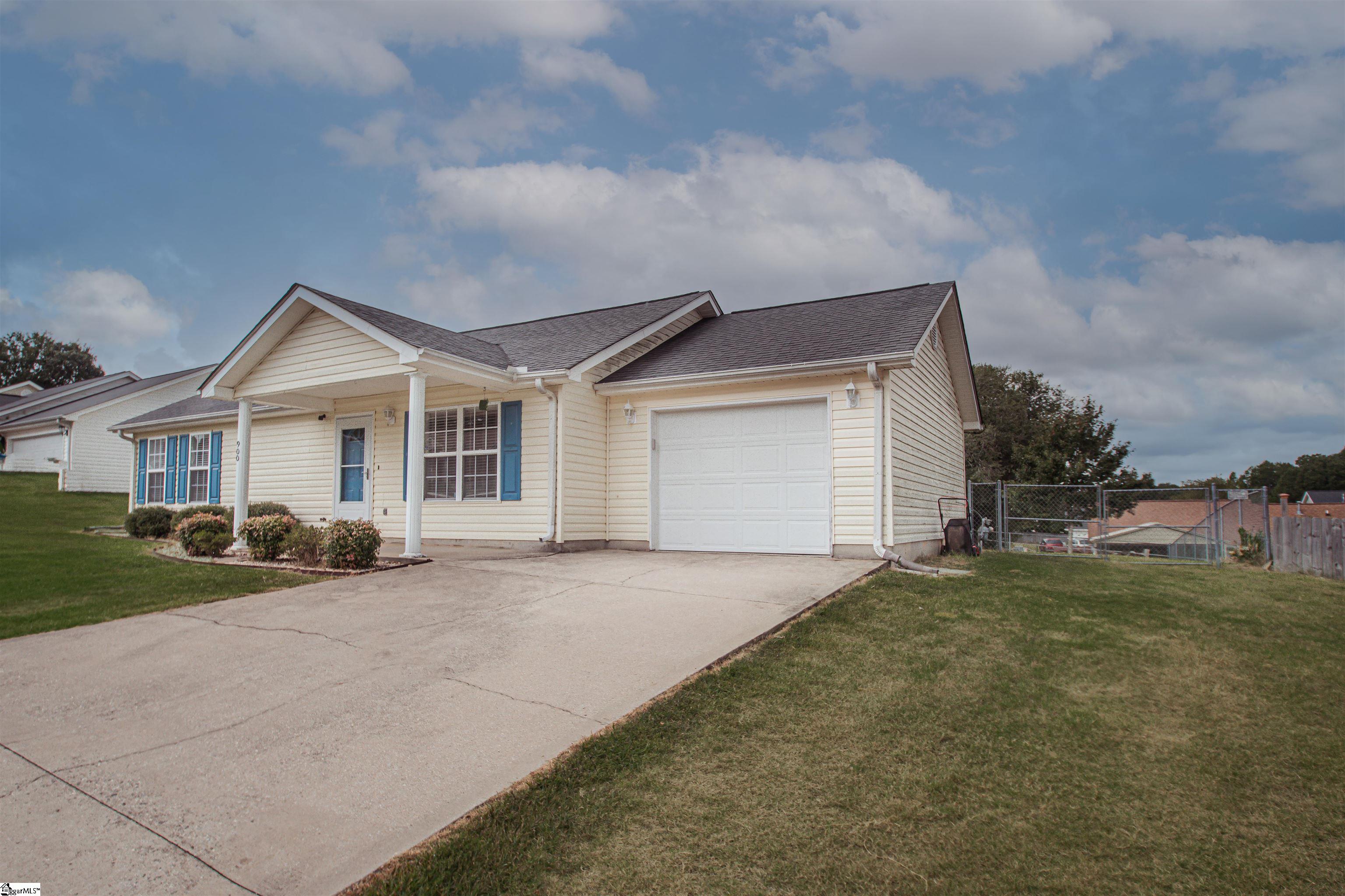 900 Veryfine Drive Fountain Inn, SC 29644 - Photo 2 of 25 Gallery Image 2
