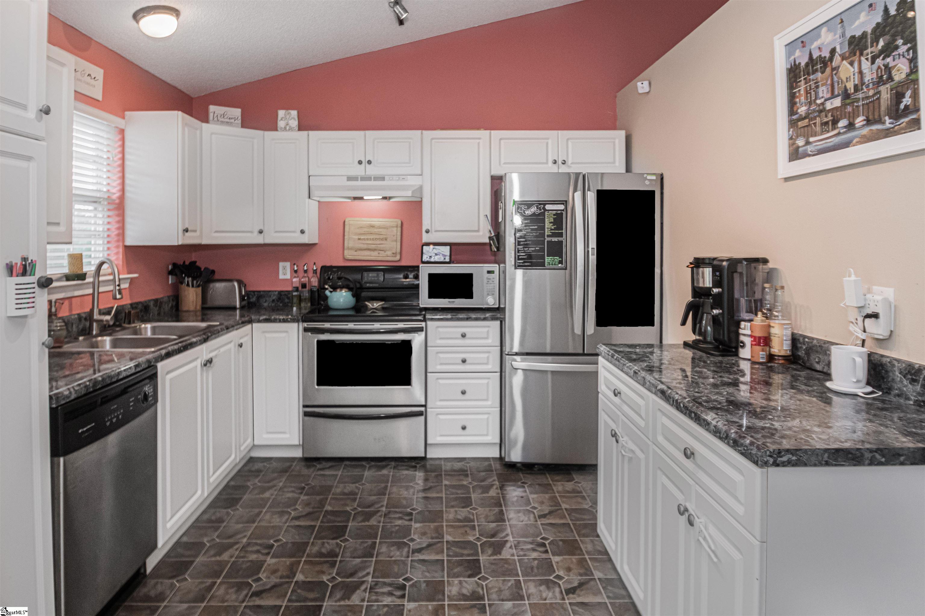 900 Veryfine Drive Fountain Inn, SC 29644 - Photo 9 of 25 Gallery Image 9
